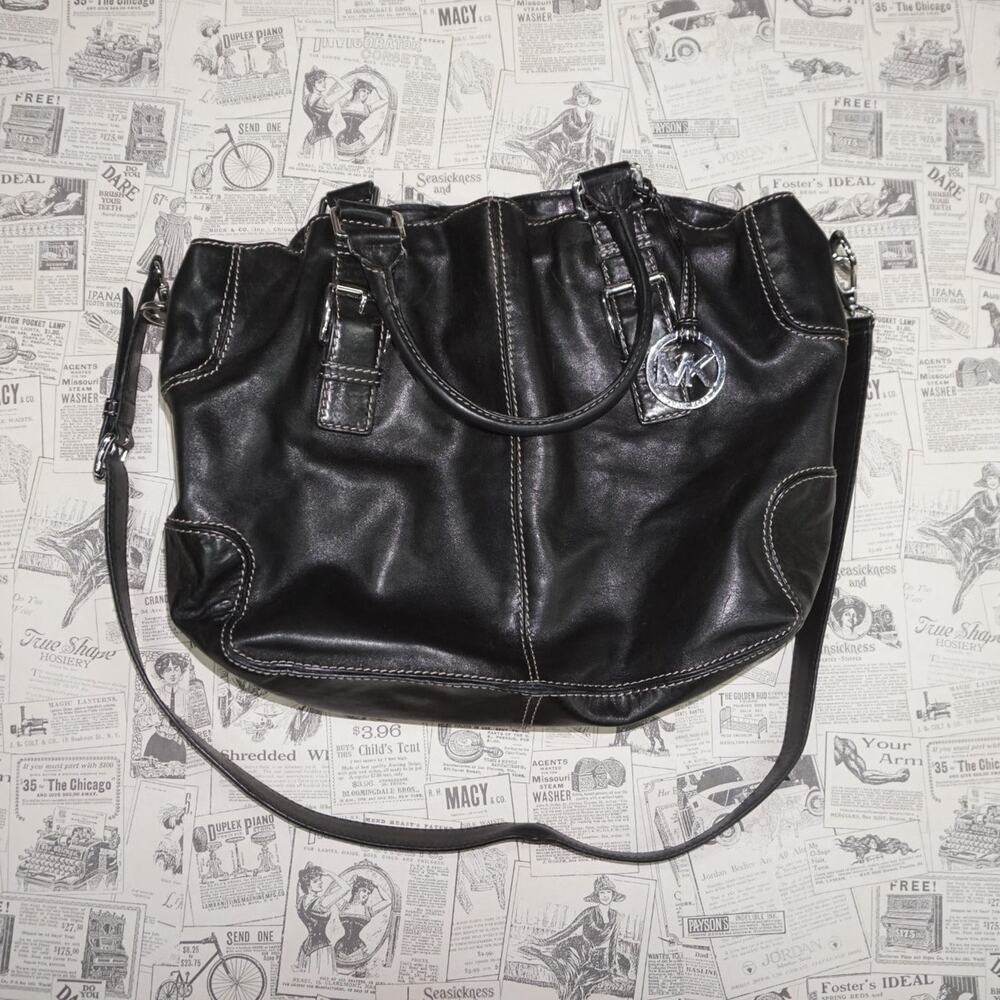 Vintage Y2K Michael Kors Accessories leather bag cool design